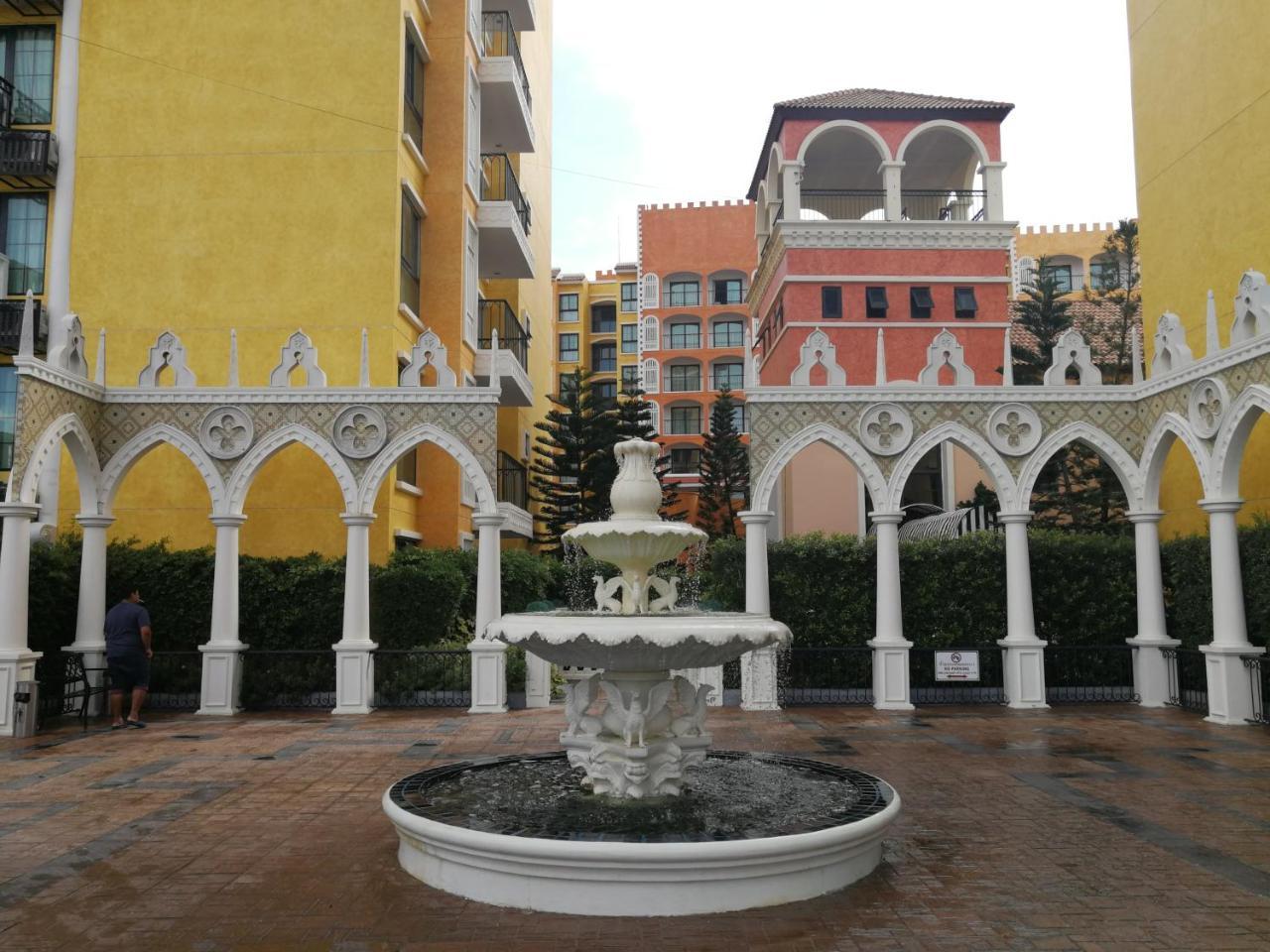 Venetian Poseidon Pool Hotel Jomtien Exterior foto