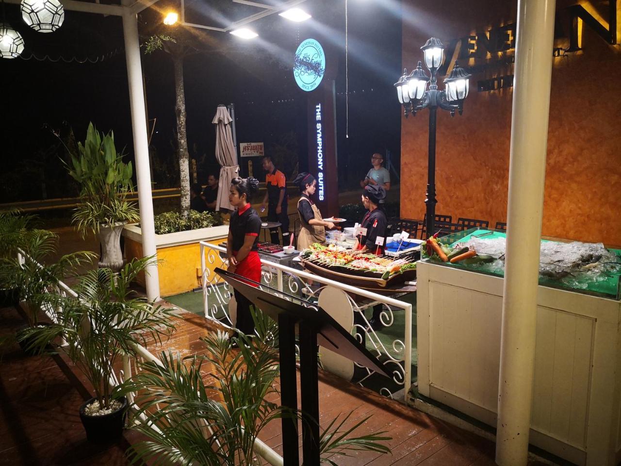 Venetian Poseidon Pool Hotel Jomtien Exterior foto